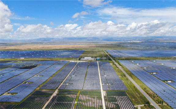 深圳援疆光伏扶貧電站發(fā)電超億千瓦時 效益逾千萬元