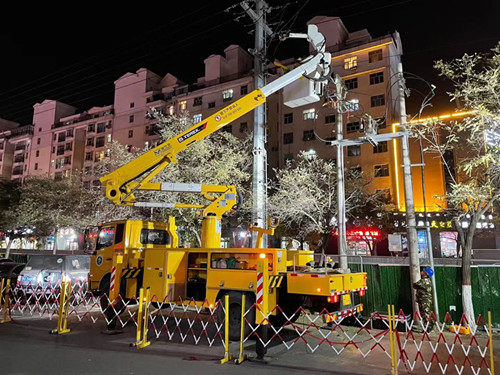 烏海電業(yè)局配電帶電作業(yè)處：堅守蒙電責任，勇戰(zhàn)寒潮