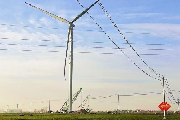 國華投資東明二期風(fēng)電項目完成風(fēng)機吊裝