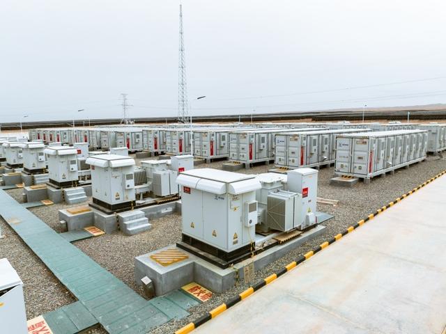 儲(chǔ)能200MW/800MWh!國內(nèi)最大電化學(xué)儲(chǔ)能電站全容量并網(wǎng)投運(yùn)