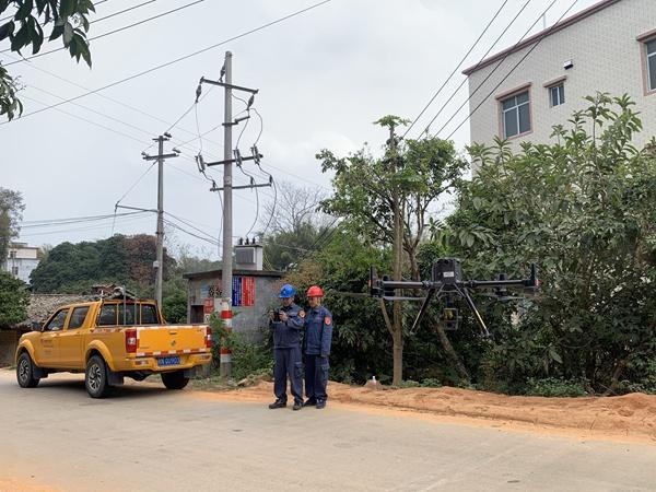 廣西欽州受臺風“泰利”影響的電力線路設備已全部恢復供電