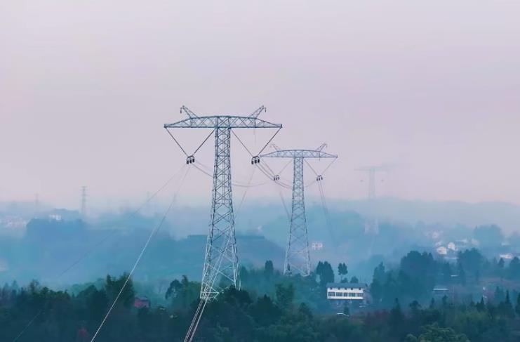 哈重特高壓直流輸電線路工程(重慶段)全線貫通