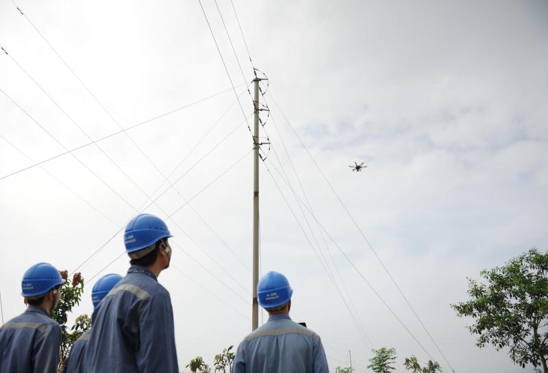 田陽供電公司：無人機(jī)開啟配電網(wǎng)智能化巡維新紀(jì)元